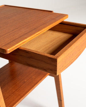 Coppia di comodini in teak con vassoio removibile, Scandinavia, anni ’50/’60