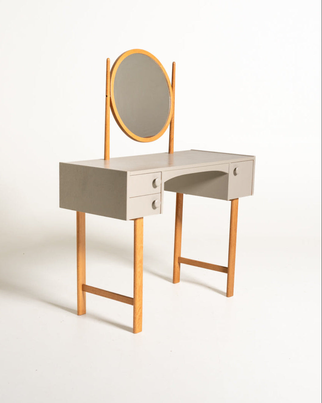 Toilette “Casino” in rovere di Sven Engström e Gunnar Myrstrand per Tingströms, Svezia, anni ’60