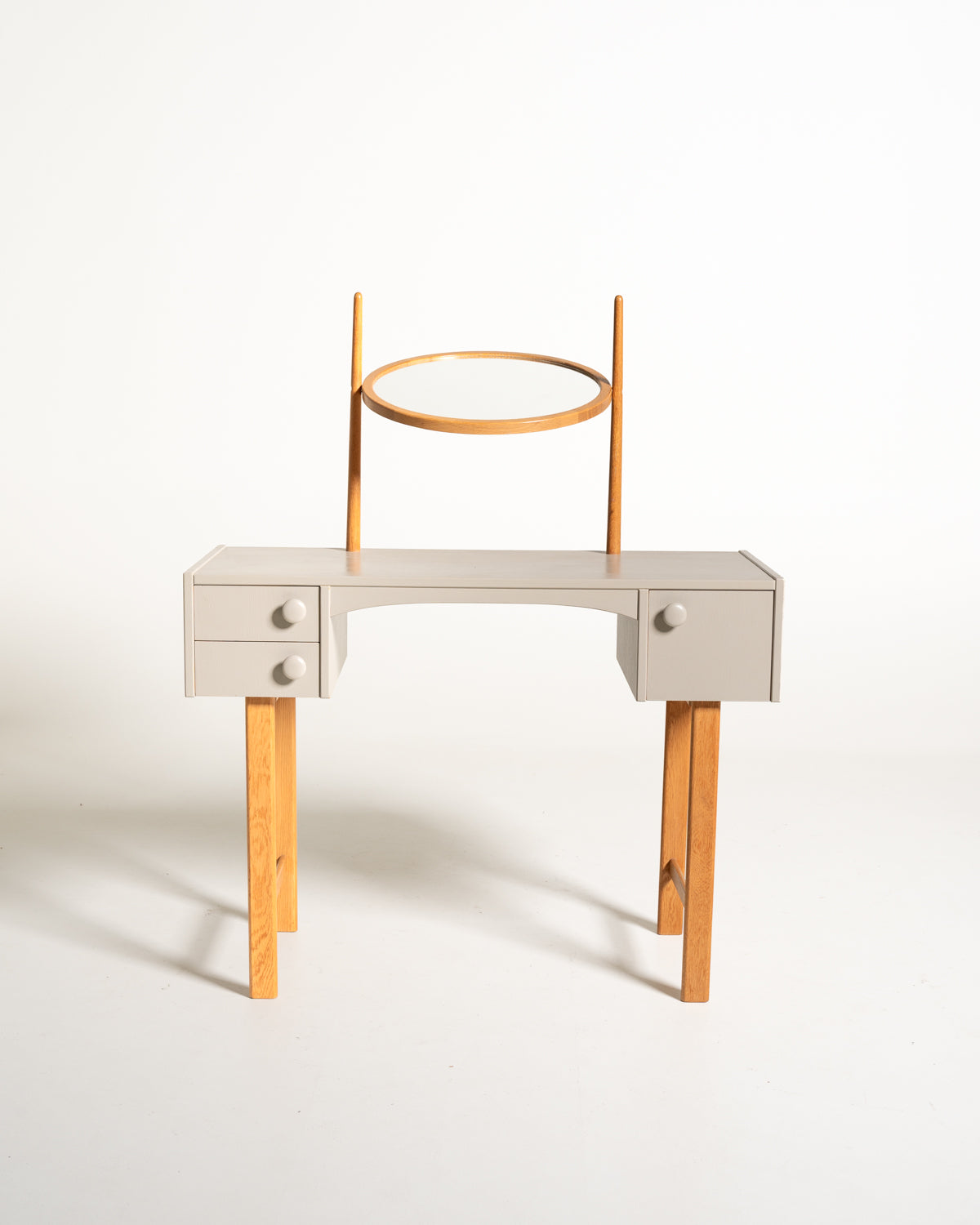 Toilette “Casino” in rovere di Sven Engström e Gunnar Myrstrand per Tingströms, Svezia, anni ’60