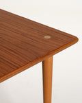 Tavolino scandinavo in teak e faggio