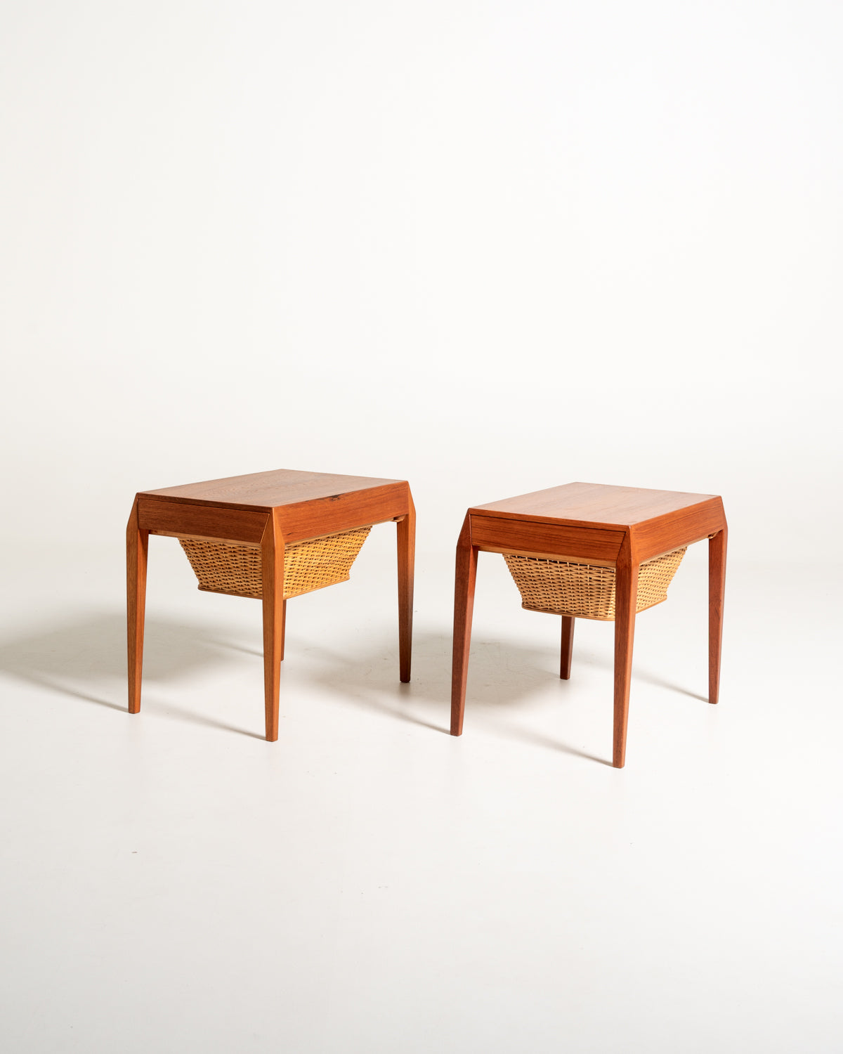 Coppia di comodini modello 35 di Severin Hansen per Haslev, anni ’60