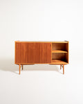 Highboard scandinavo in teak e rovere, anni ’60