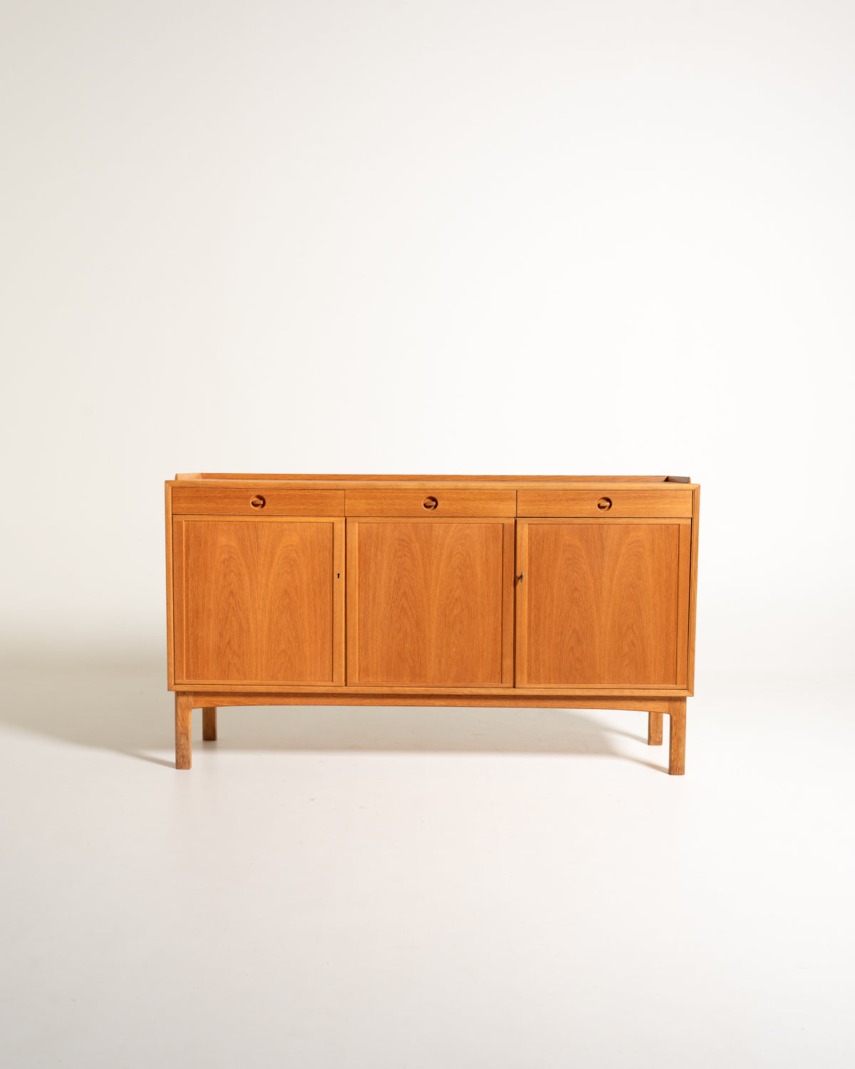 Sideboard in rovere di Skaraborgs Möbelindustri, Svezia, anni ’60