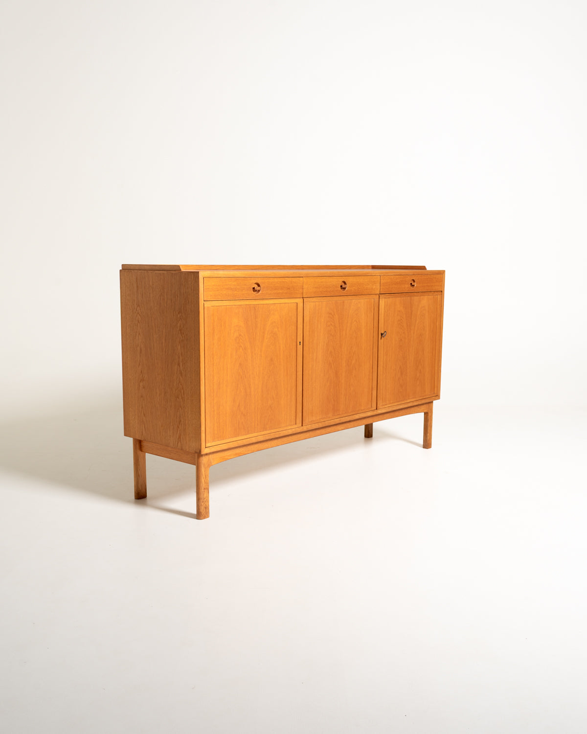 Sideboard in rovere di Skaraborgs Möbelindustri, Svezia, anni ’60