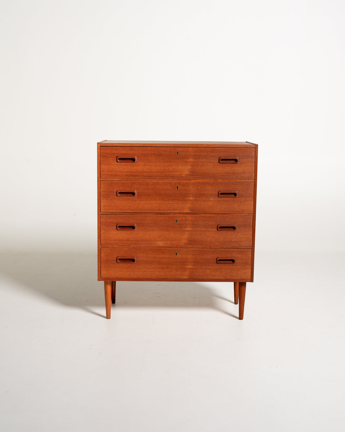 Cassettiera scandinava in teak con quattro cassetti, anni ’60
