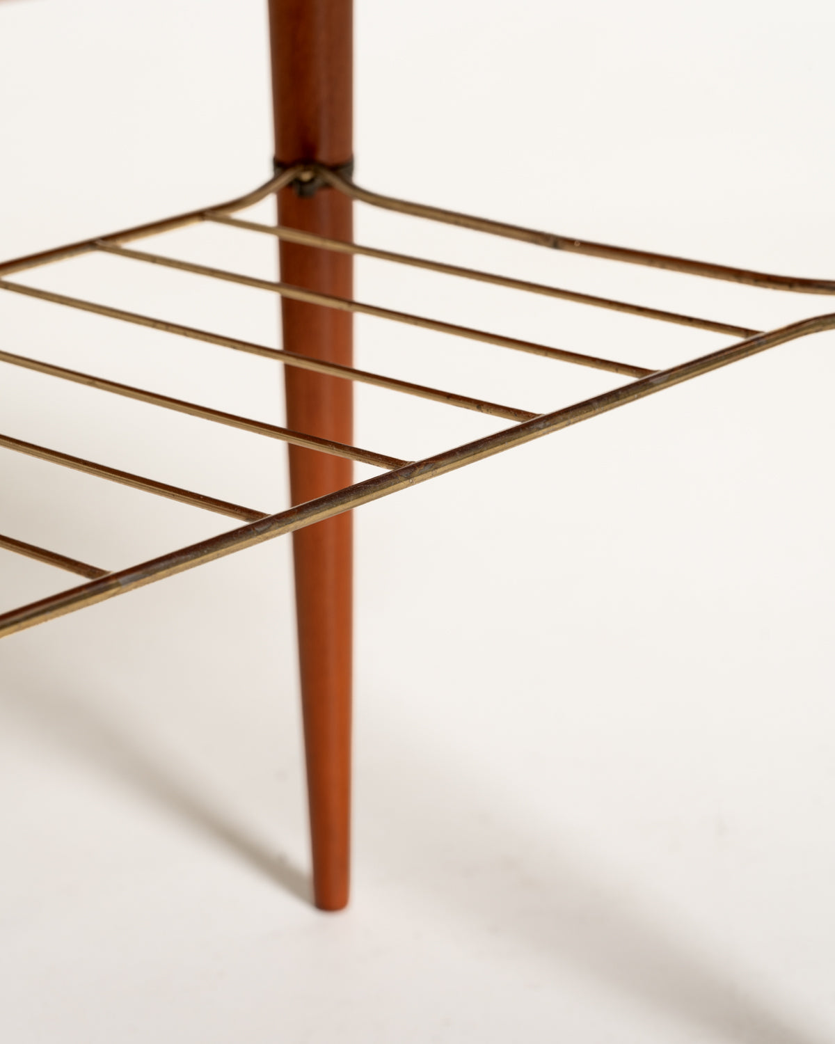 Coffee table scandinavo in teak con portariviste