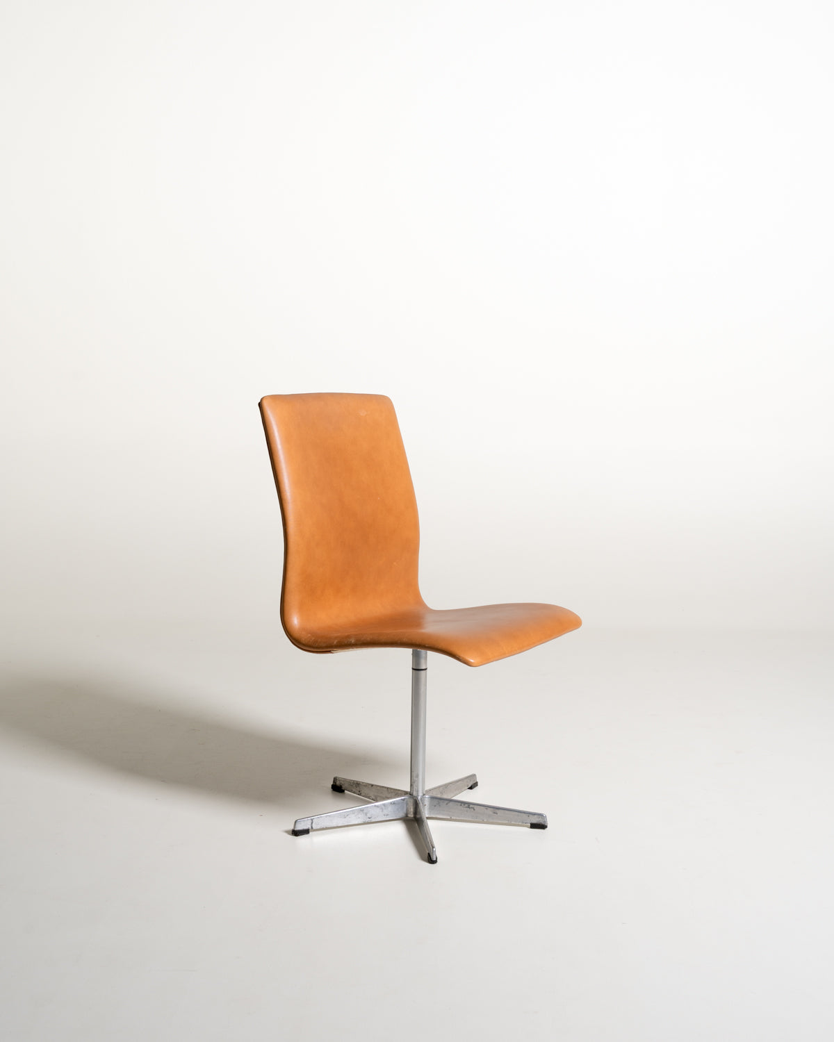 Sedie “Oxford” di Arne Jacobsen per Fritz Hansen, 1969