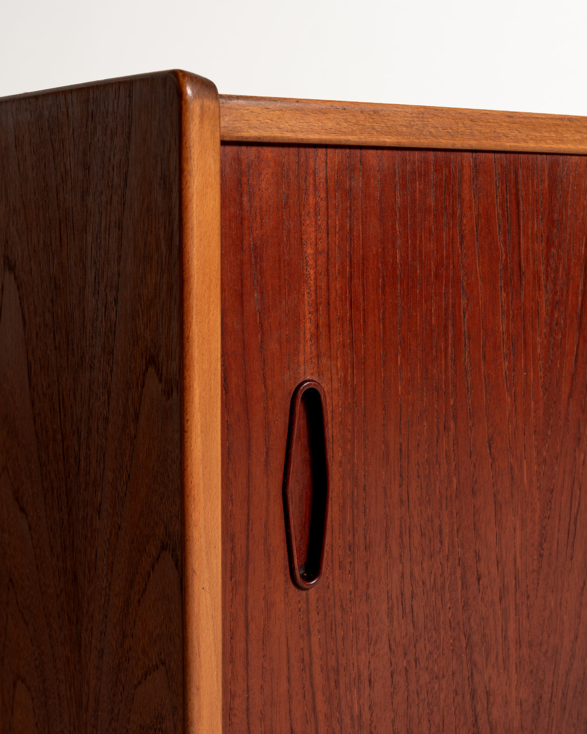 Sideboard “Trio” di Nils Jonsson per Hugo Troeds, anni ’60