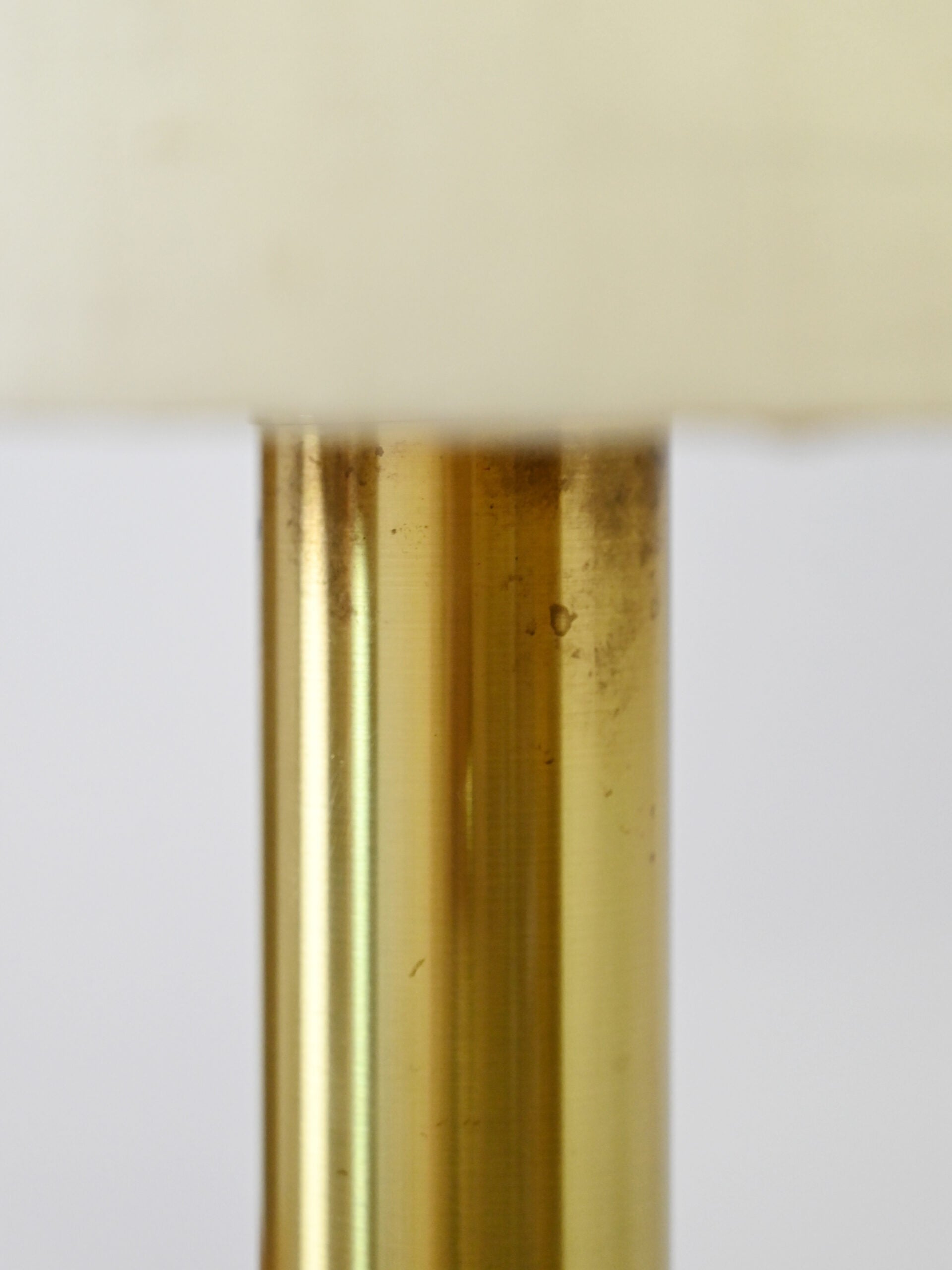 Lampada dorata in ottone 15