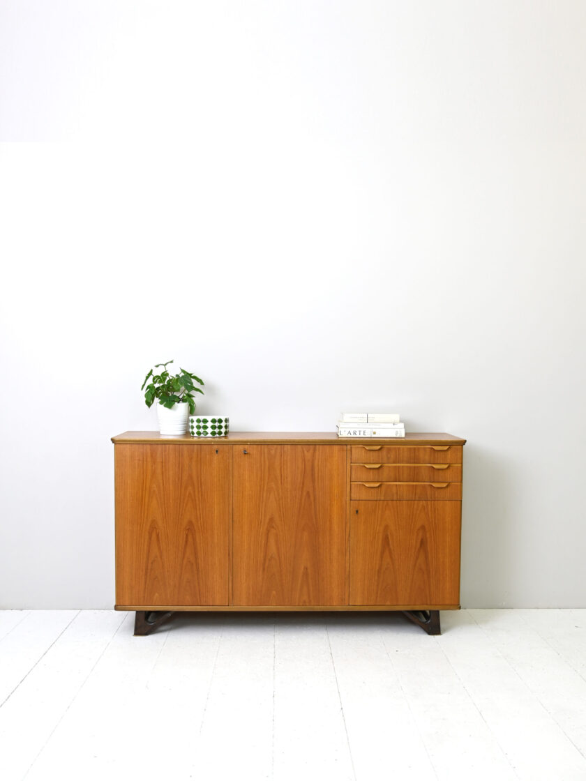 Highboard-scandinavo