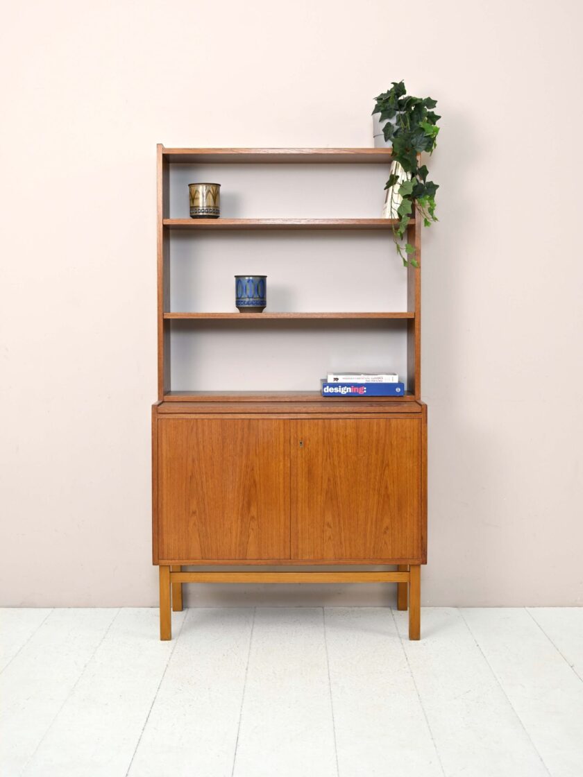 Libreria vintage scandinava in teak