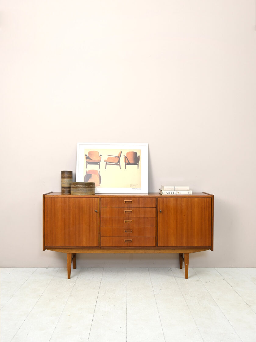 Sideboard vintage in teak con ante a battente