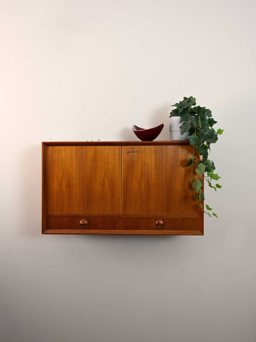 Mobile-da-parete-vintage-in-teak