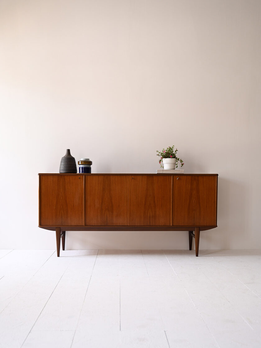 Sideboard di manifattura nordica anni ‘60