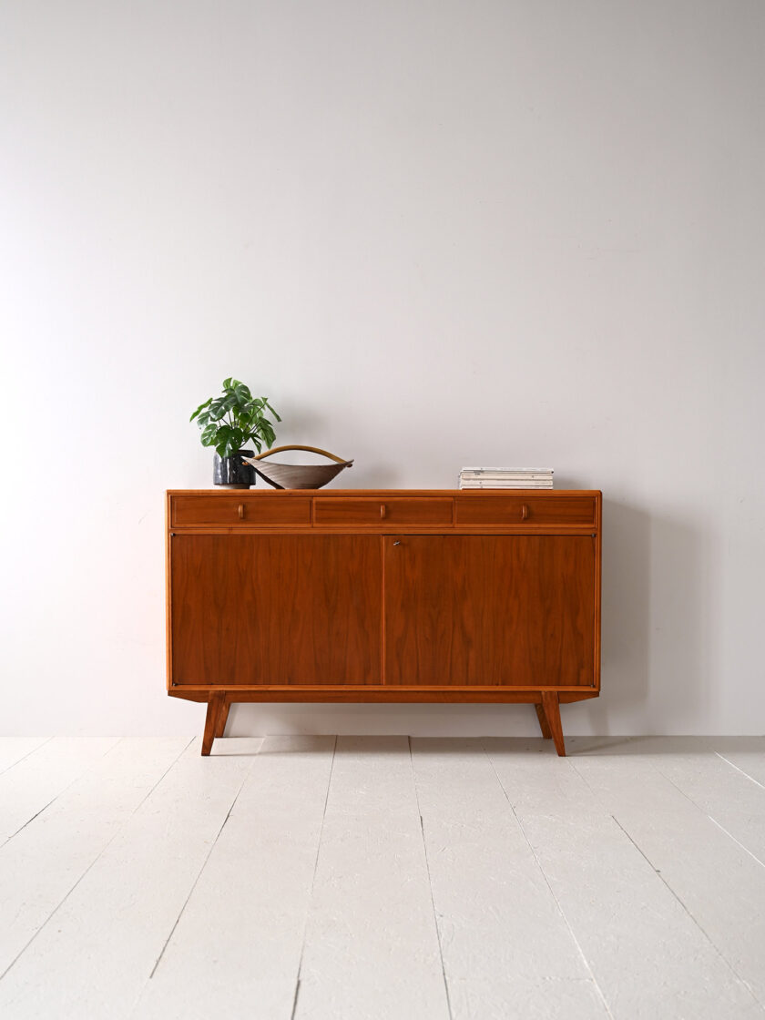 Sideboard-Bodafors-con-tre-cassetti