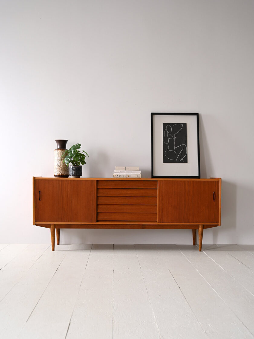 Sideboard di Nils Jonsson in teak