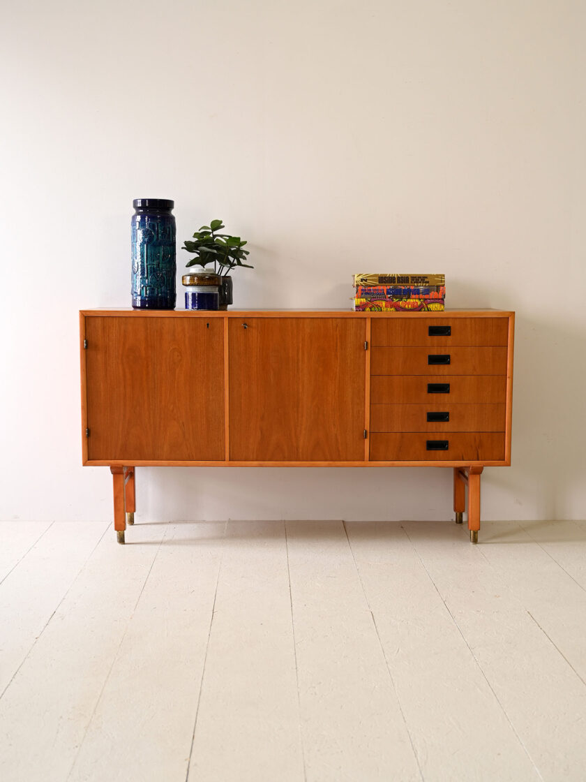 Sideboard-scandinavo-in-teak