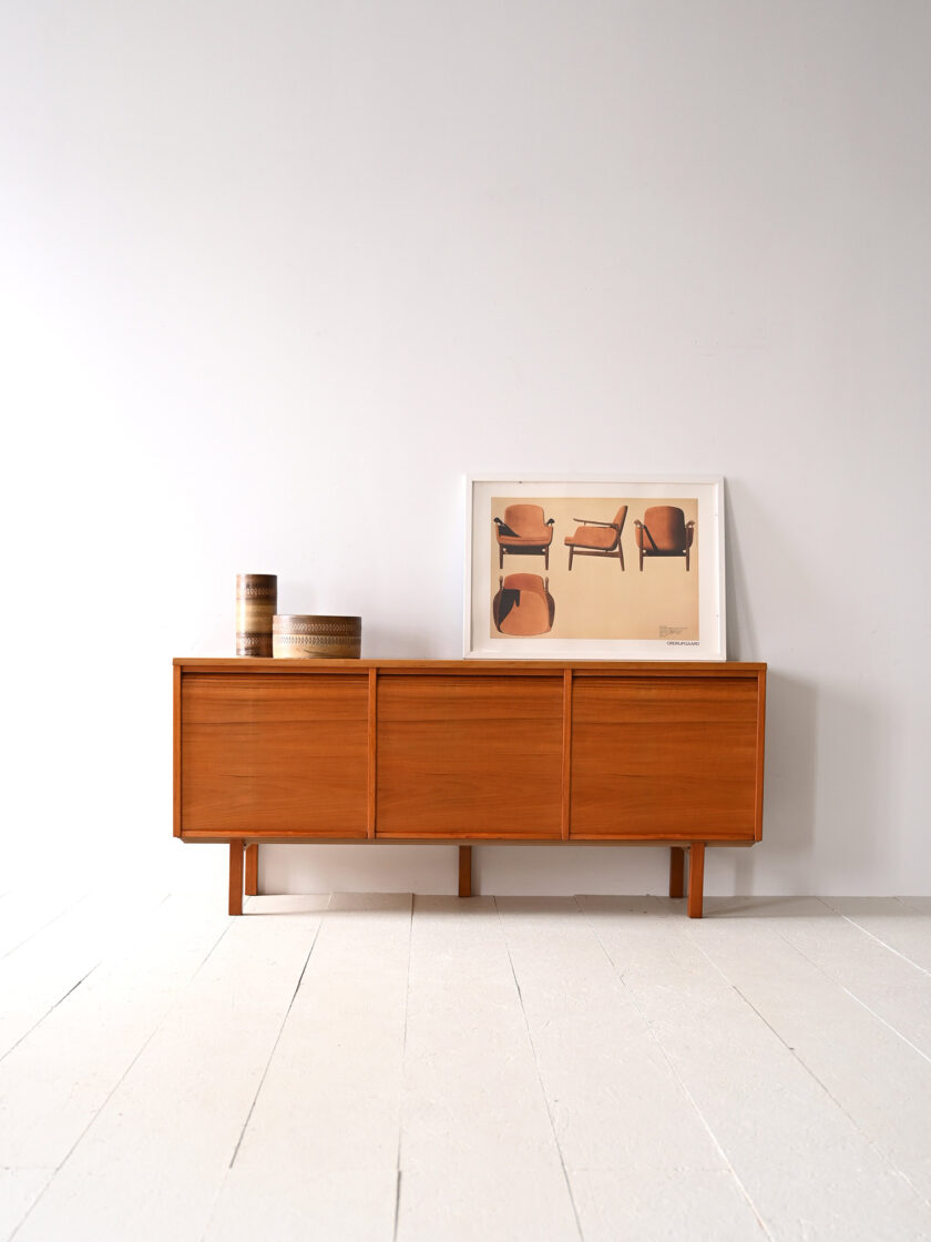 Sideboard con ante a serranda