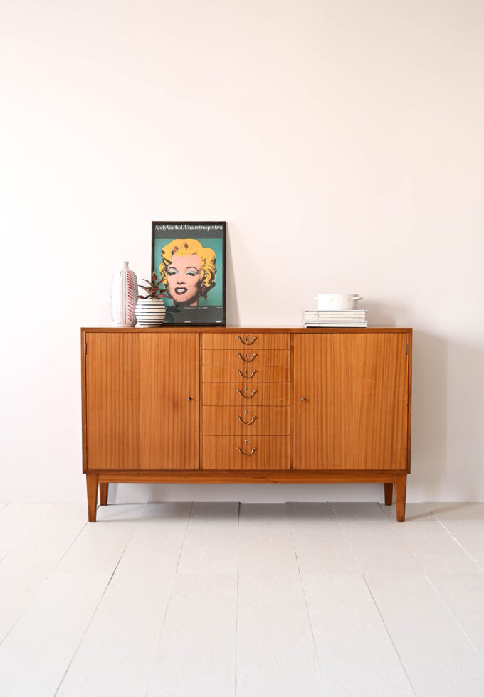 Highboard-scandinavo-con-cassetti-centrali