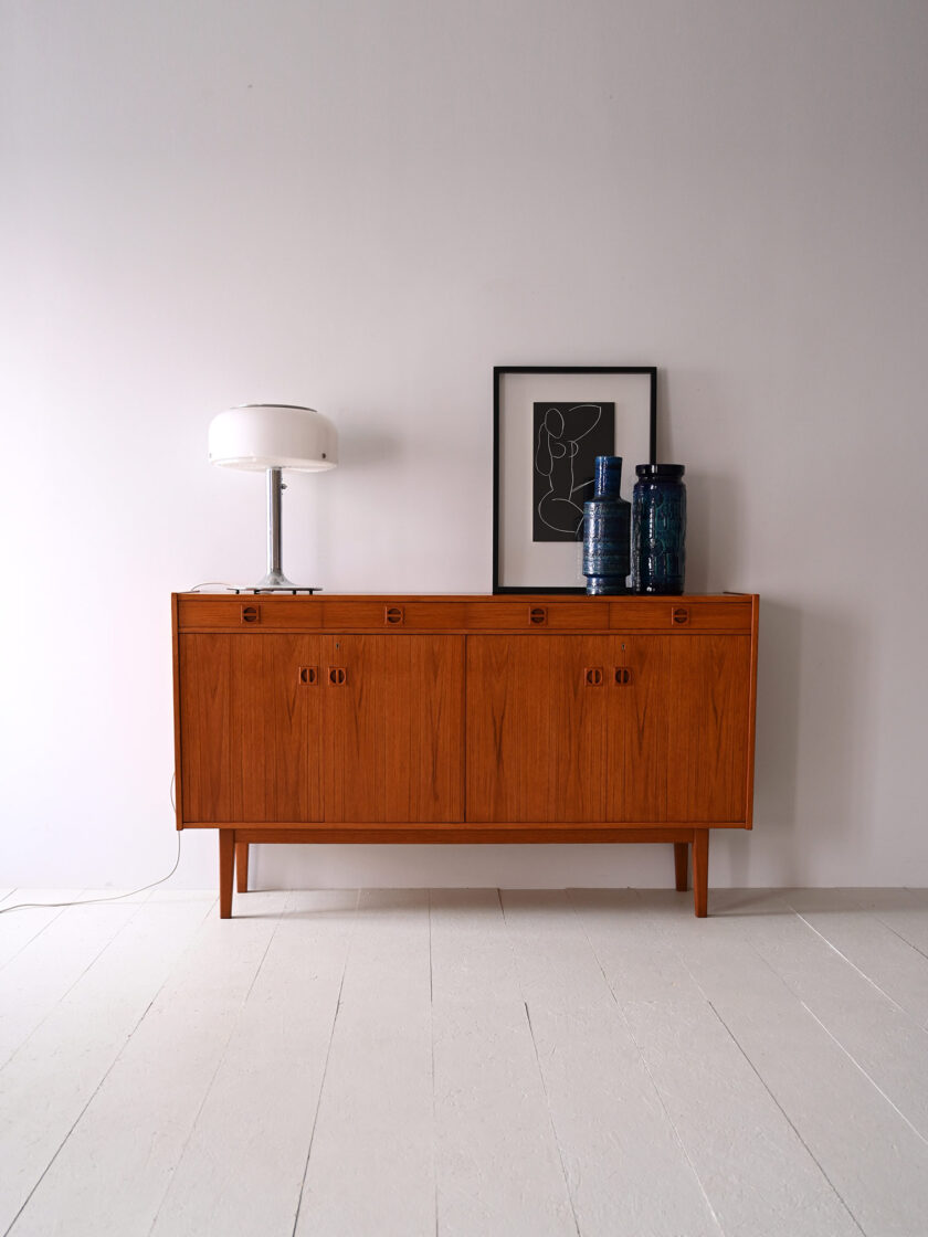 Highboard con cassetti