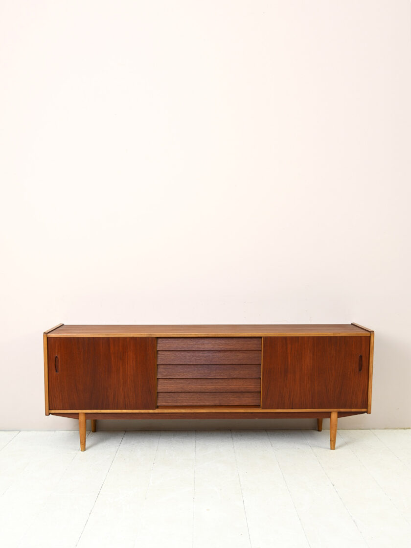 Sideboard di Nils Jonnson