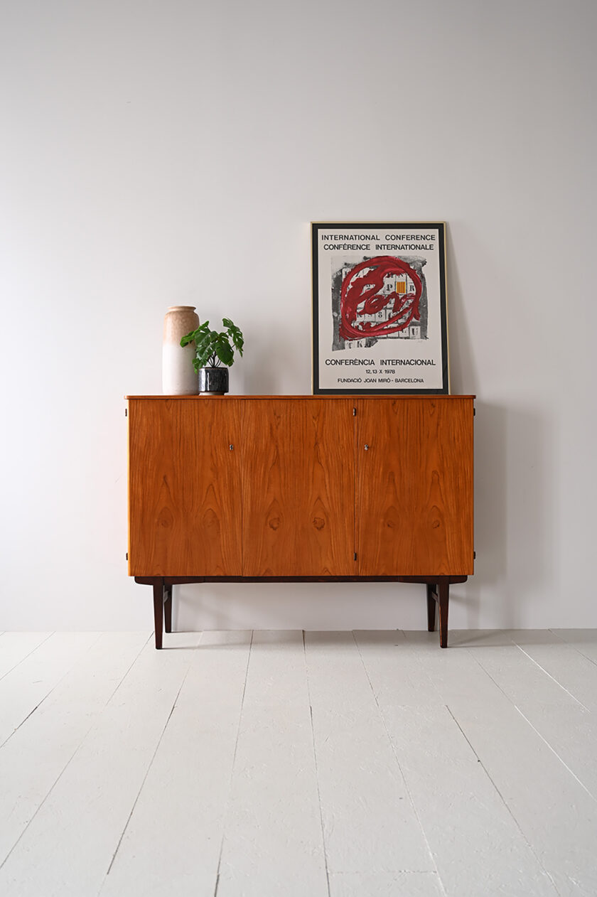 Highboard scandinavo anni '60 in teak