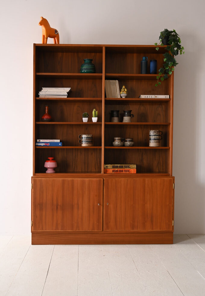 Libreria-vintage-in-teak-con-sideboard