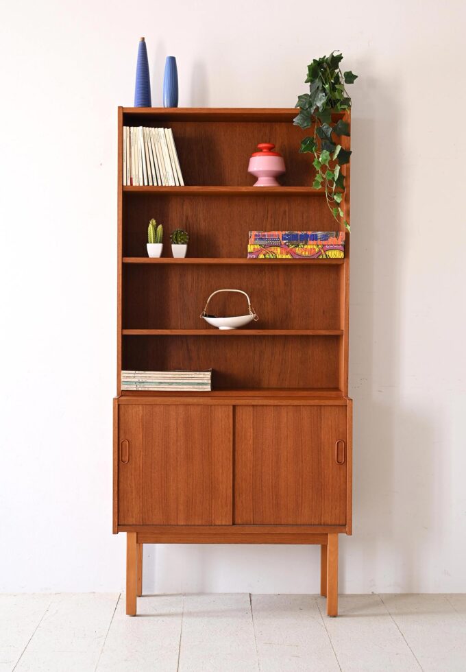 Libreria-svedese-vintage-in-teak