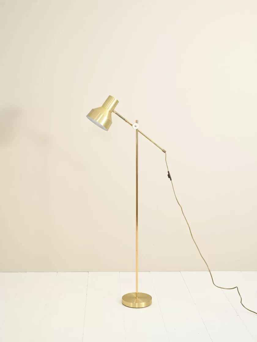 Lampada da terra in metallo dorato, design scandinavo vintage