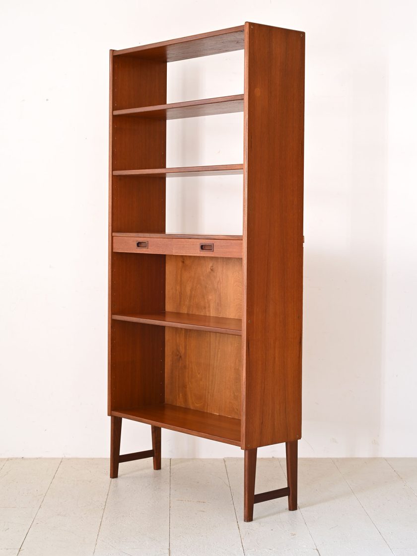 Libreria vintage con cassetti-d