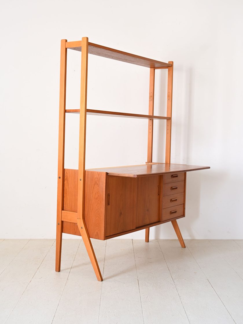 Credenza vintage con scaffalature-d