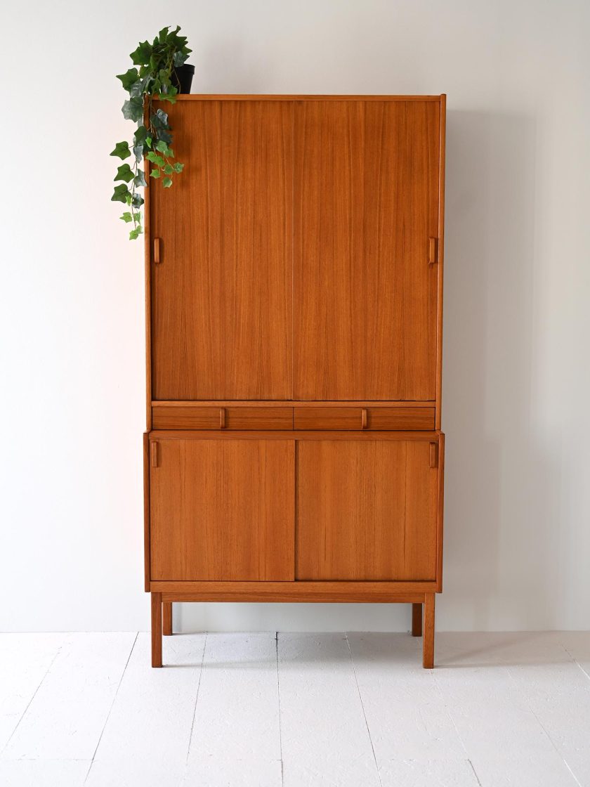 Credenza Bodafors in teak-a