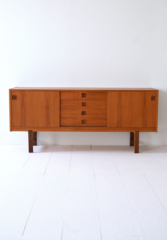 Sideboard scandinavo Mobelfabrik-a