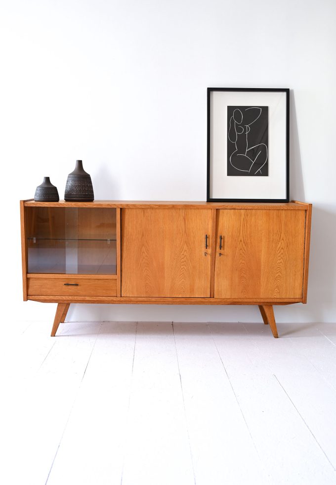 Credenza vintage con vetrinetta-a