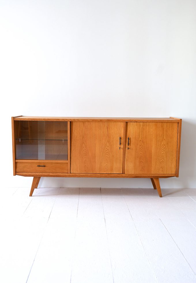 Credenza vintage con vetrinetta-b