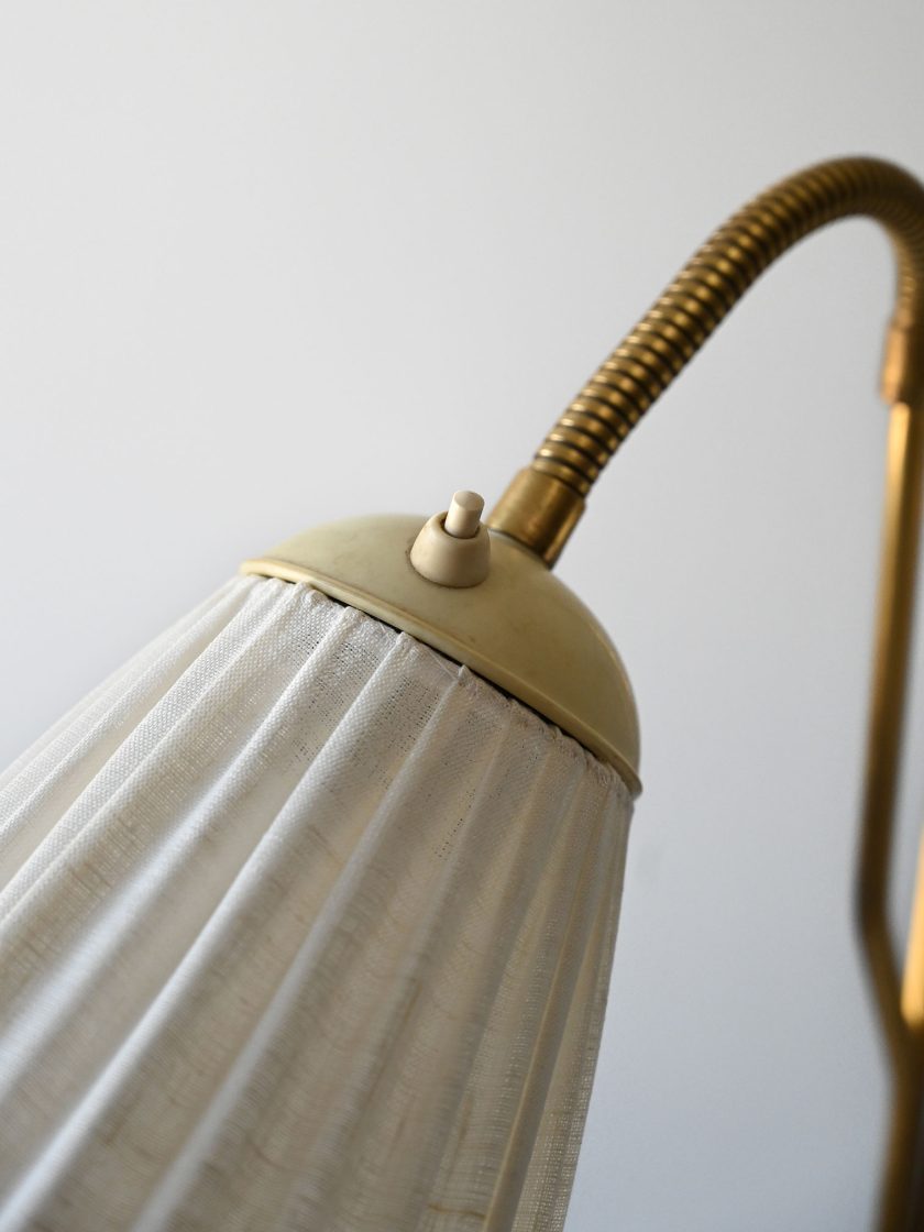 Lampada vintage con tre punti luce-d