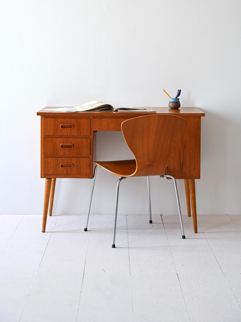 Scrivania vintage in teak-b