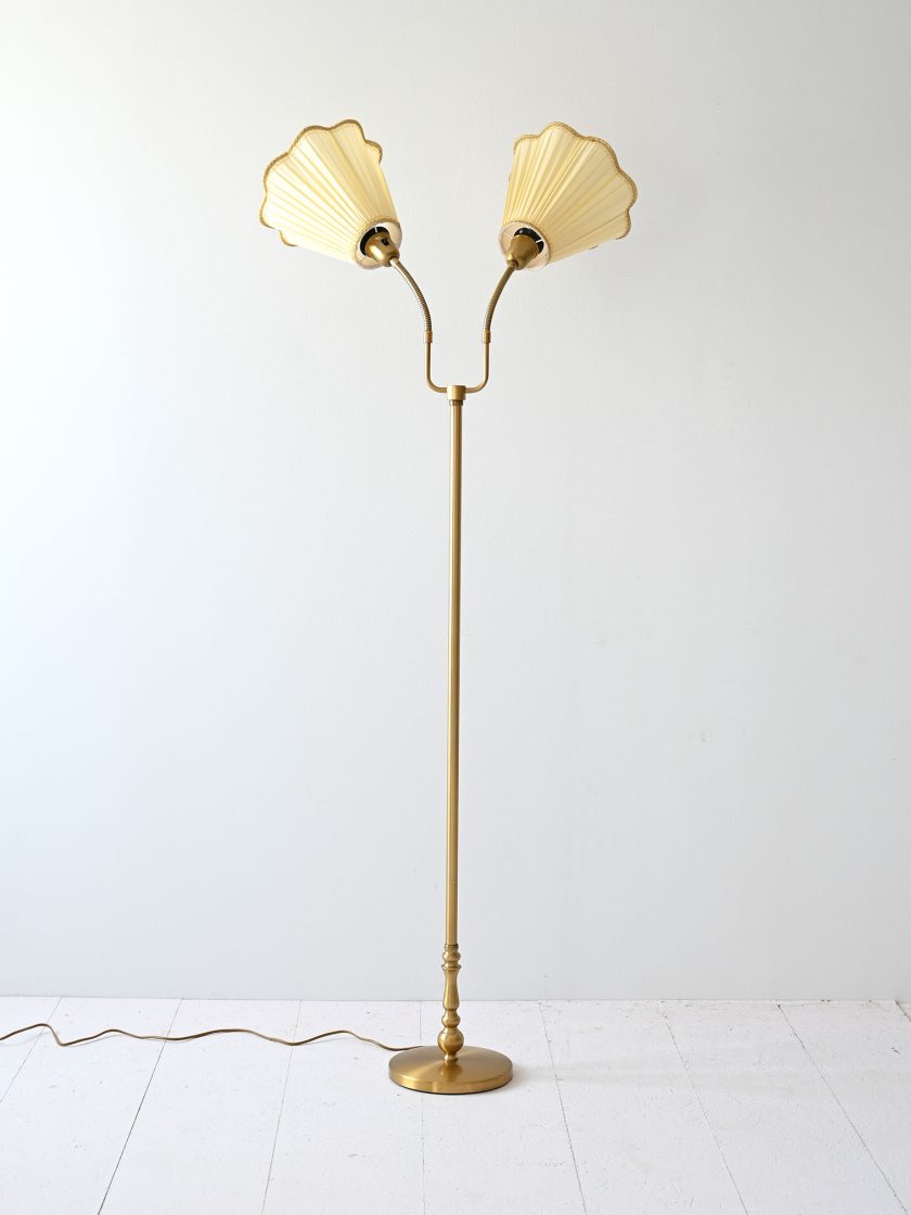 Lampada vintage con due bracci-b