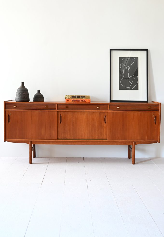 Sideboard norvegese anni '60-a