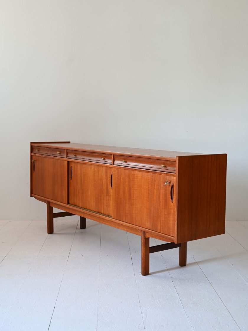 Sideboard norvegese anni '60-i